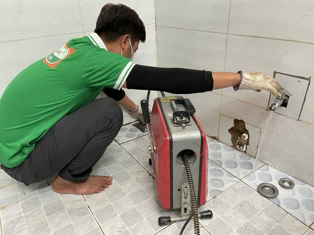 dịch vụ thông cống nghẹt đảm bảo xử lý nhanh, gọn và hạn chế tối đa ảnh hưởng đến hoạt động