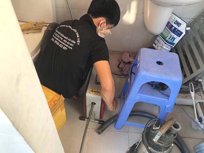thông cống nghẹt Phú Mỹ chuyên nghiệp hiện nay sử dụng máy móc hiện đại