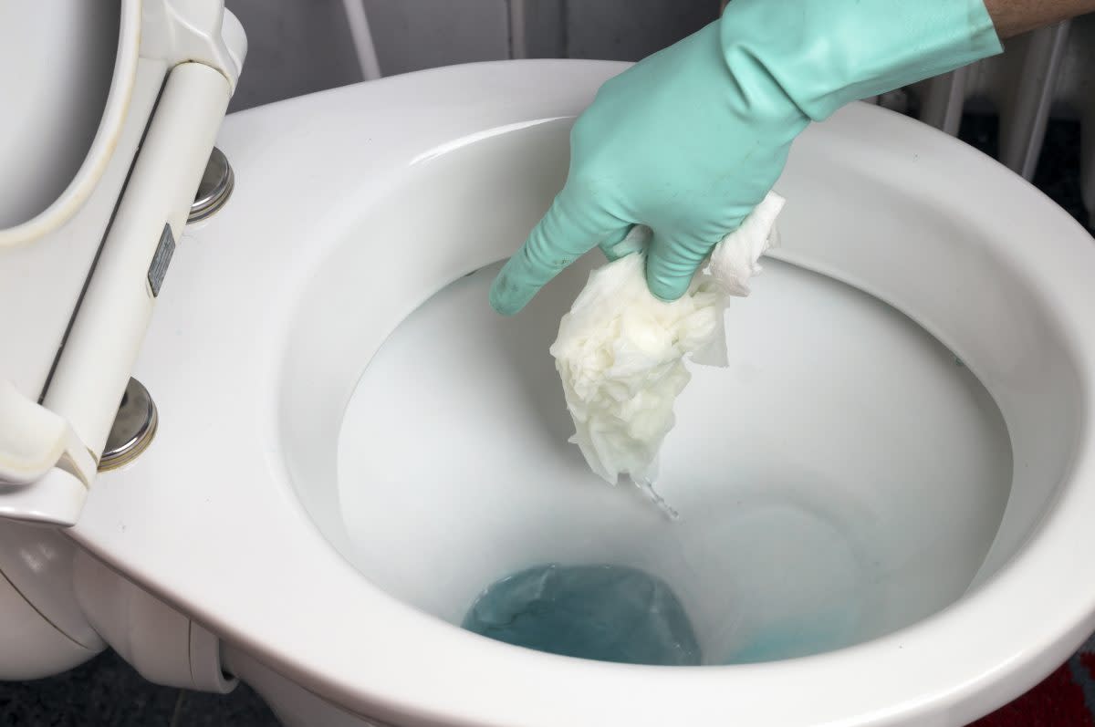 Sử dụng chế độ vệ sinh định kỳ