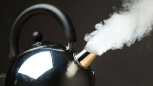 Thông cống nghẹt bằng nước nóng - Giải pháp đơn giản và tiết kiệm