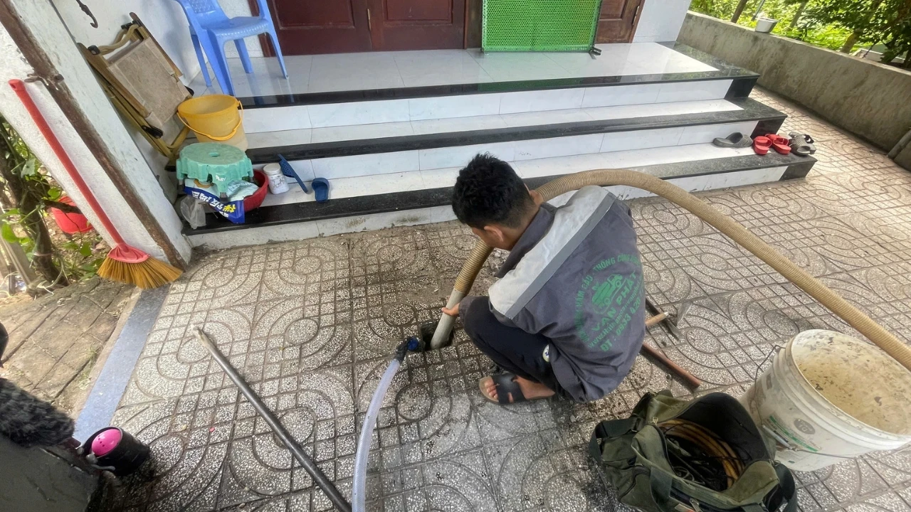 Chi Phí Tự Xử Lý Hầm Cầu Đầy So Với Thuê Dịch Vụ Chi Phí Tự Xử Lý Hầm Cầu Đầy So Với Thuê Dịch Vụ
