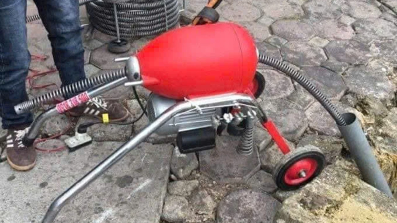 Cách xử lý đường ống bị nghẹt do dầu mỡ — nhận biết sớm để tránh tắc hoàn toàn